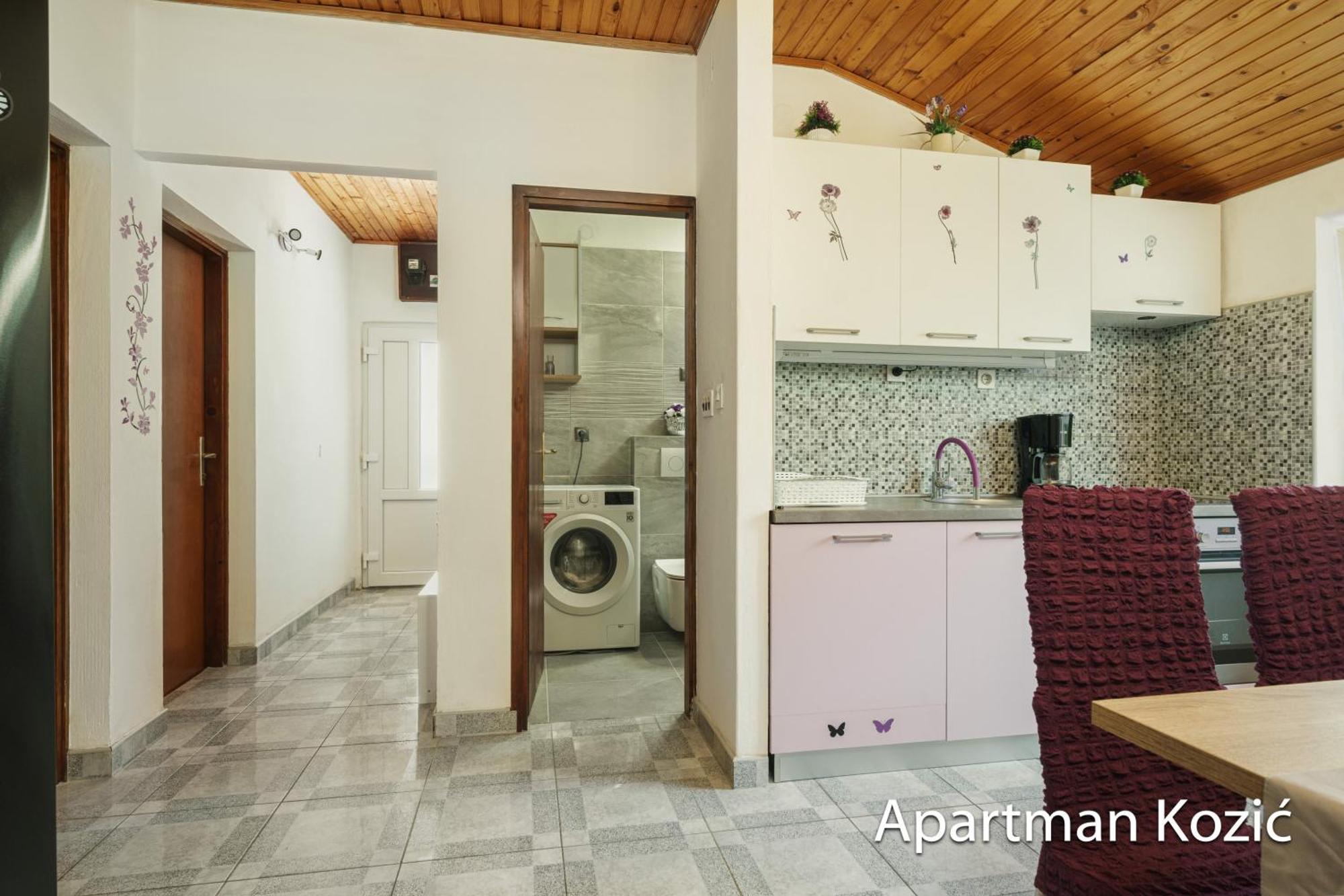 Kozic Apartment *